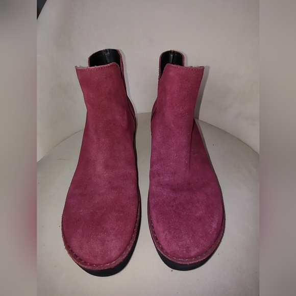 Reaction by Kenneth Cole Wedge Booties - Picture 2 of 5